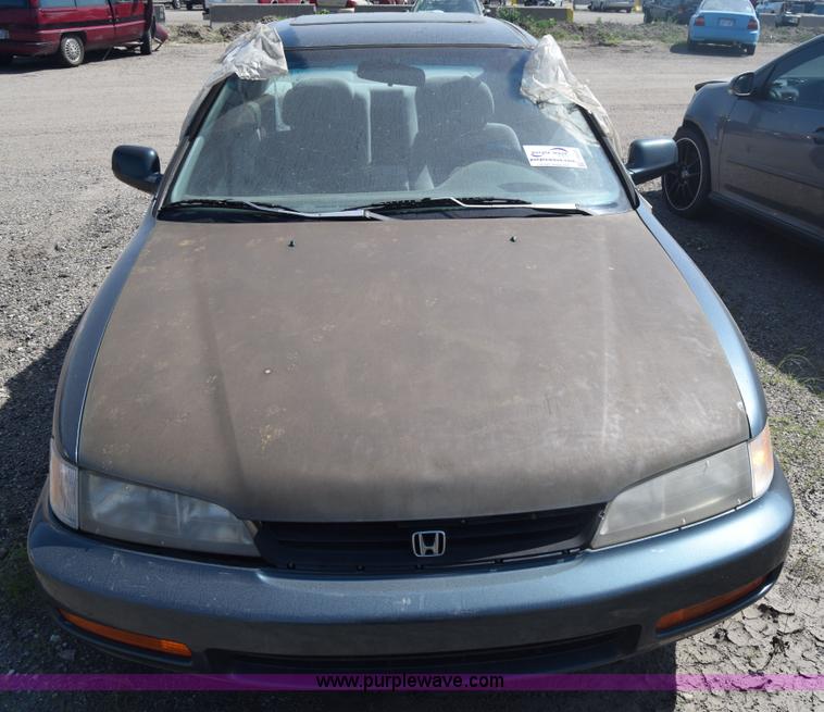 image for item J6522 1997 Honda Accord LX