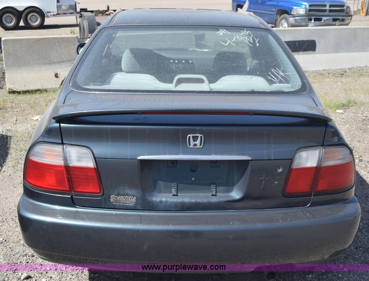 image for item J6522 1997 Honda Accord LX