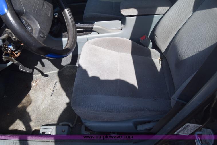 image for item J6522 1997 Honda Accord LX