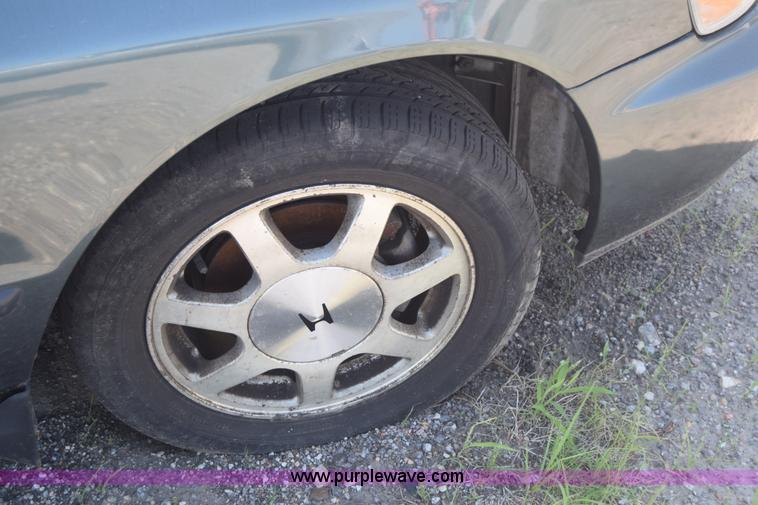 image for item J6522 1997 Honda Accord LX
