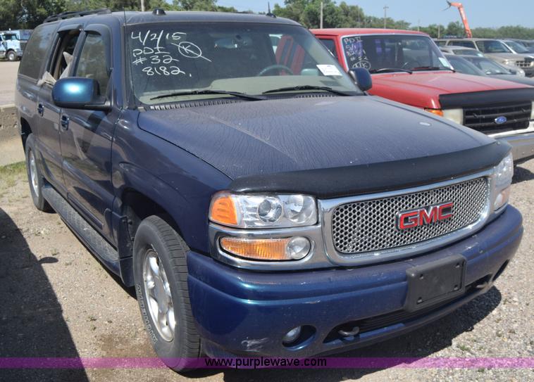 image for item J6523 2005 GMC Yukon Denali XL SUV