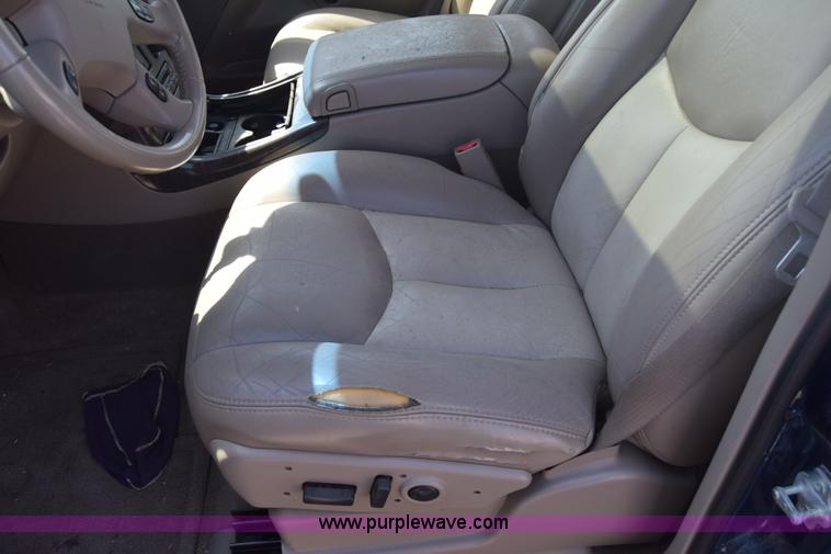 image for item J6523 2005 GMC Yukon Denali XL SUV