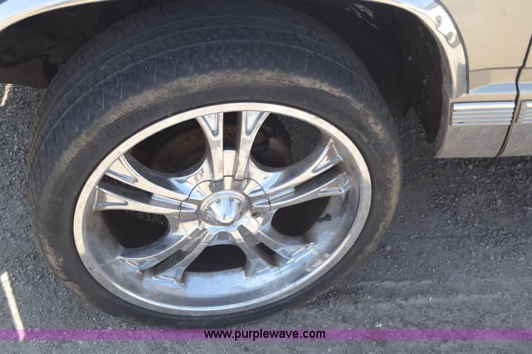 image for item J6525 1999 Chevrolet Tahoe SUV