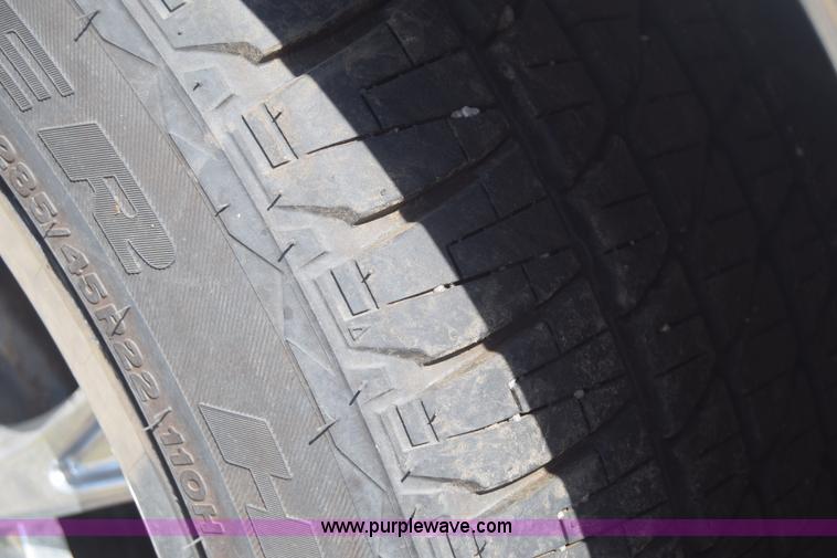 image for item J6525 1999 Chevrolet Tahoe SUV