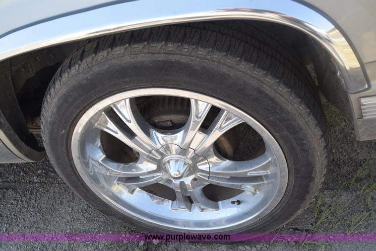 image for item J6525 1999 Chevrolet Tahoe SUV