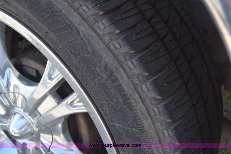 image for item J6525 1999 Chevrolet Tahoe SUV