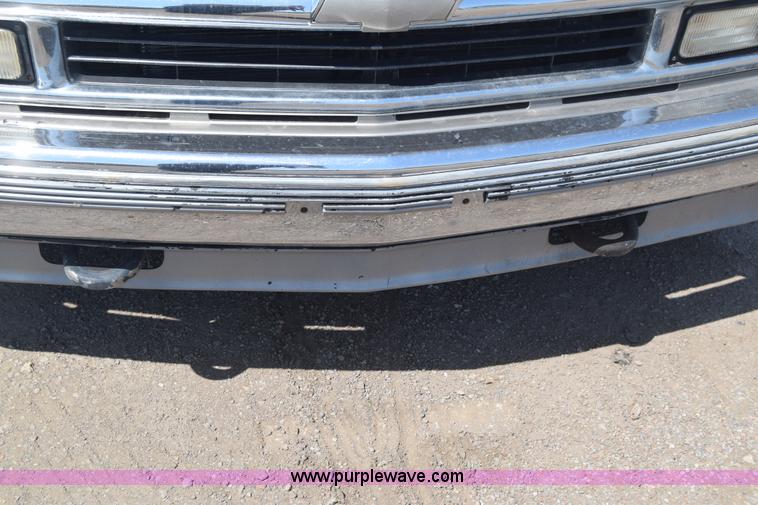 image for item J6525 1999 Chevrolet Tahoe SUV