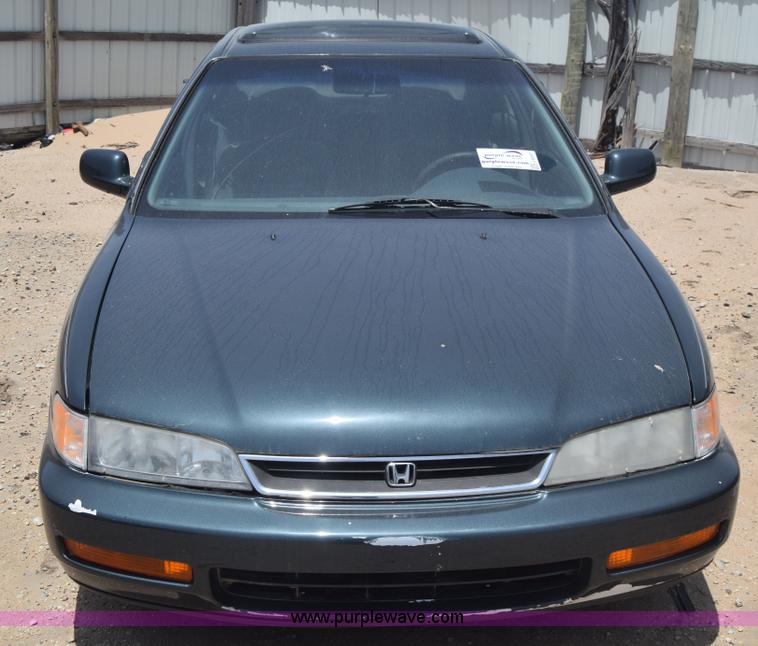 image for item J6557 1997 Honda Accord EX