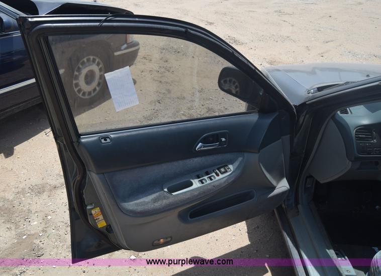 image for item J6557 1997 Honda Accord EX