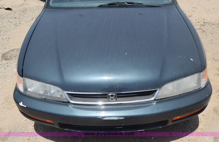 image for item J6557 1997 Honda Accord EX