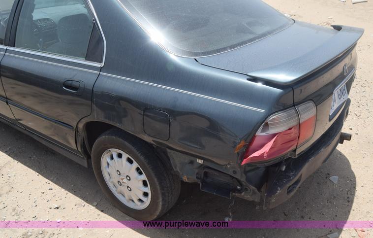 image for item J6557 1997 Honda Accord EX