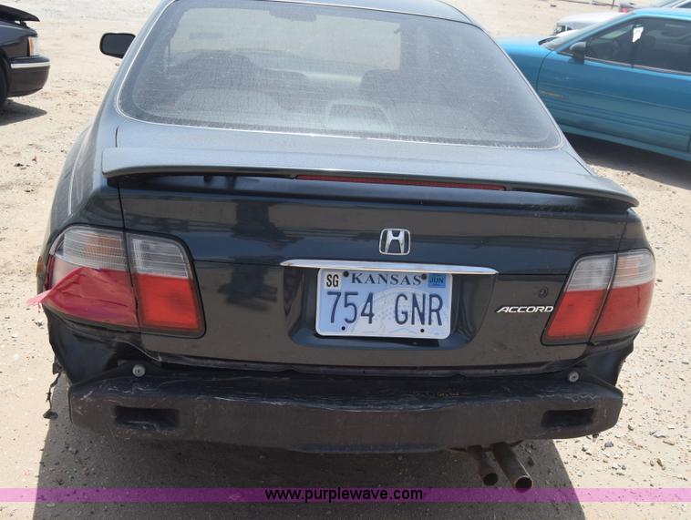 image for item J6557 1997 Honda Accord EX