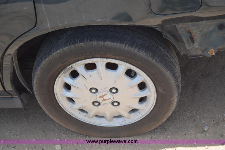 image for item J6557 1997 Honda Accord EX