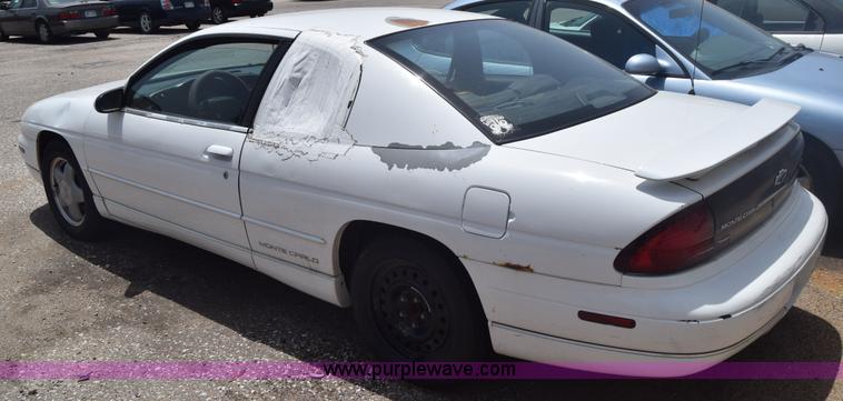 image for item J6617 1995 Chevrolet Monte Carlo LS