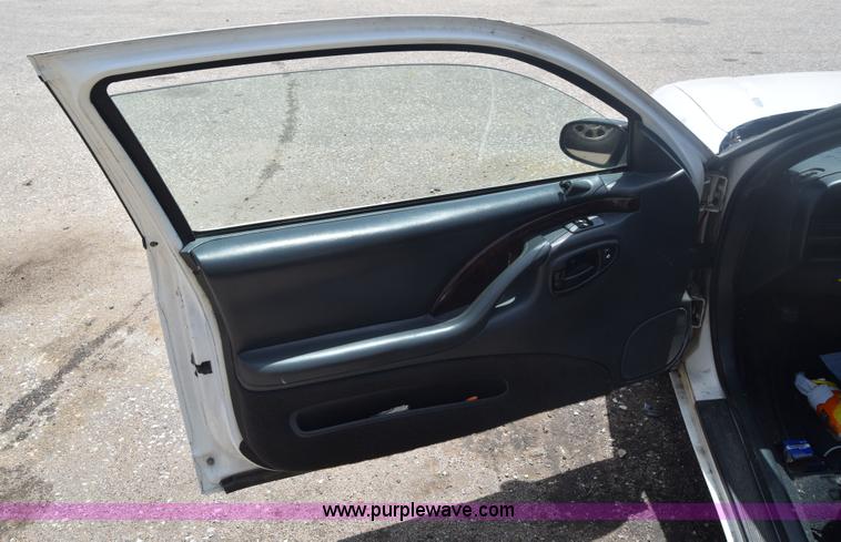 image for item J6617 1995 Chevrolet Monte Carlo LS