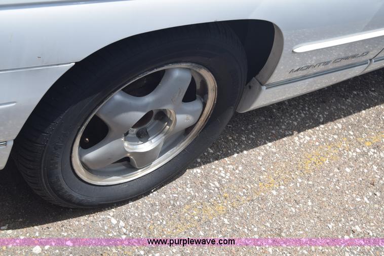 image for item J6617 1995 Chevrolet Monte Carlo LS