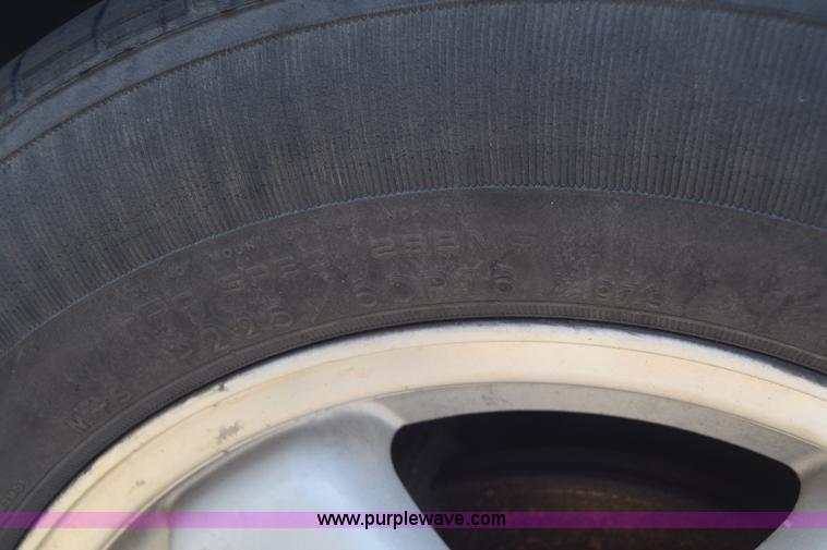 image for item J6617 1995 Chevrolet Monte Carlo LS