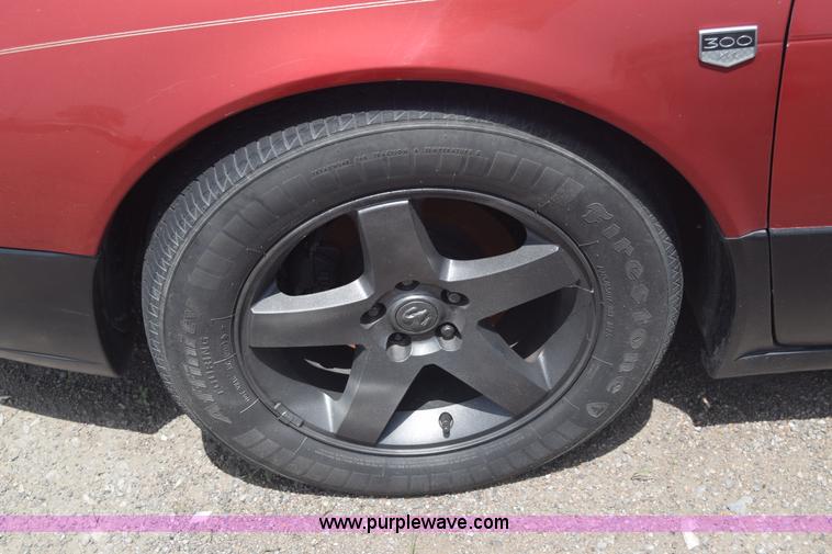 image for item J6686 2000 Chrysler 300M