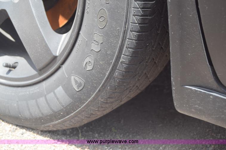 image for item J6686 2000 Chrysler 300M