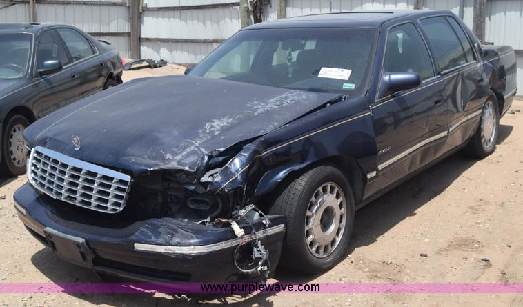 image for item J6688 1998 Cadillac DeVille