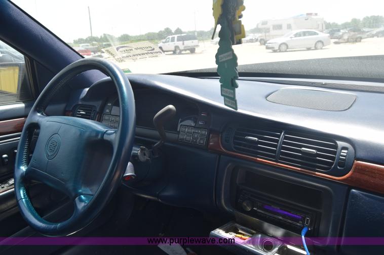 image for item J6688 1998 Cadillac DeVille