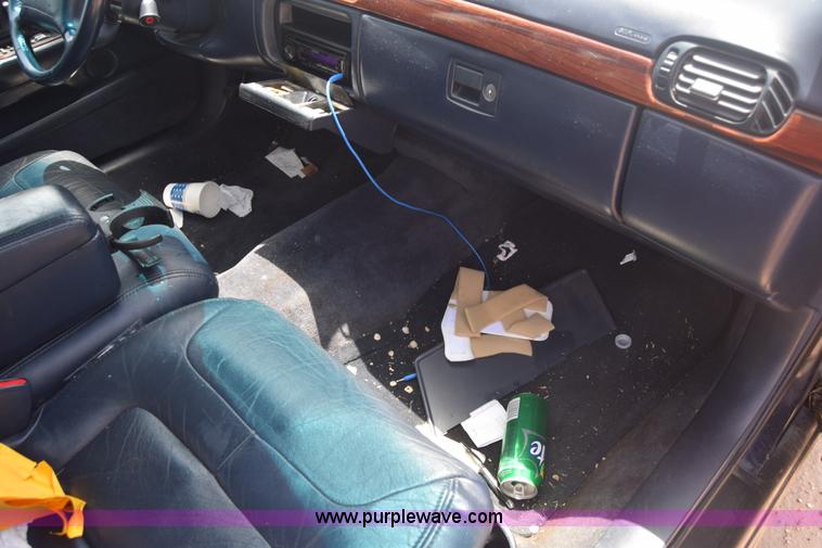 image for item J6688 1998 Cadillac DeVille