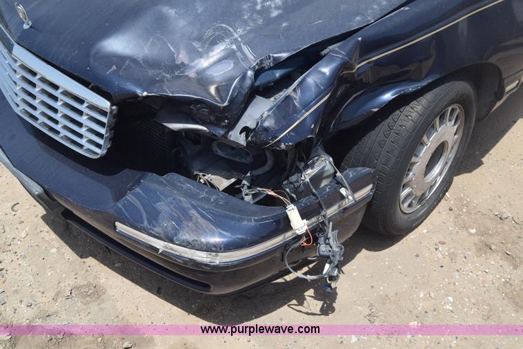 image for item J6688 1998 Cadillac DeVille