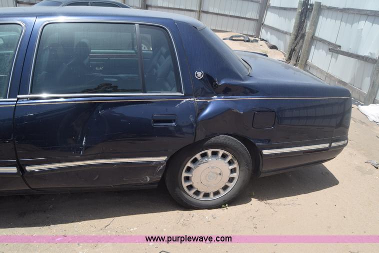 image for item J6688 1998 Cadillac DeVille