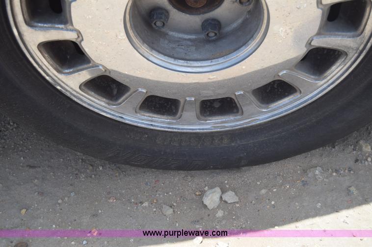 image for item J6688 1998 Cadillac DeVille