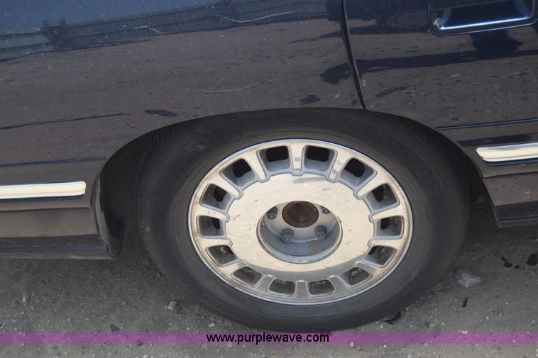 image for item J6688 1998 Cadillac DeVille