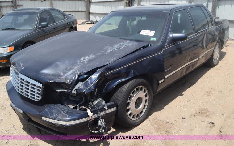image for item J6688 1998 Cadillac DeVille