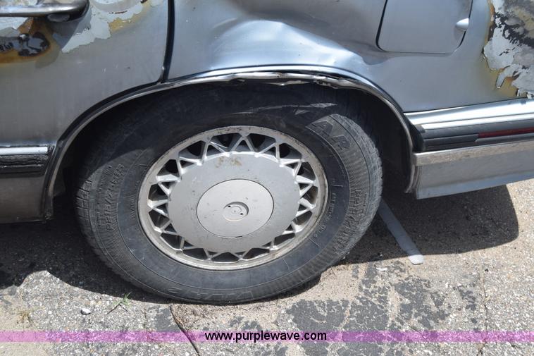 image for item J6693 1994 Buick LeSabre Custom