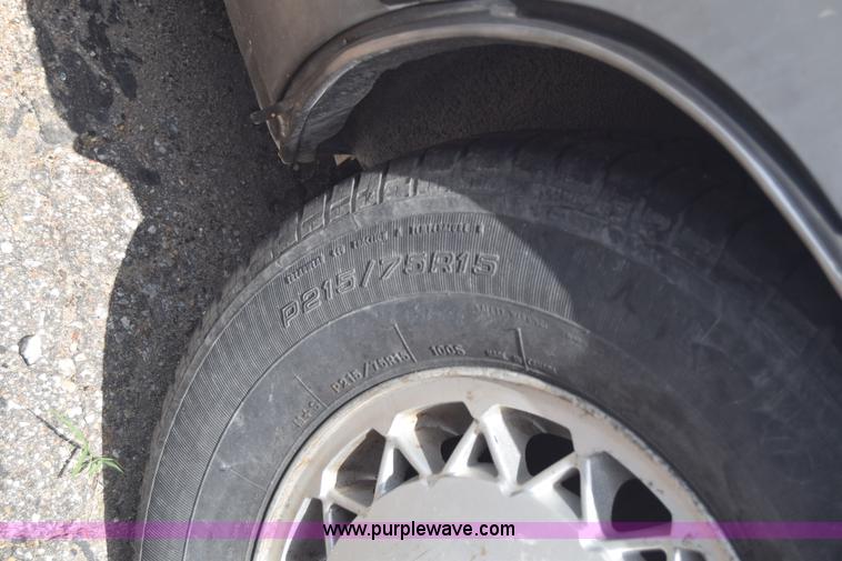 image for item J6693 1994 Buick LeSabre Custom