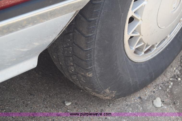 image for item J6693 1994 Buick LeSabre Custom