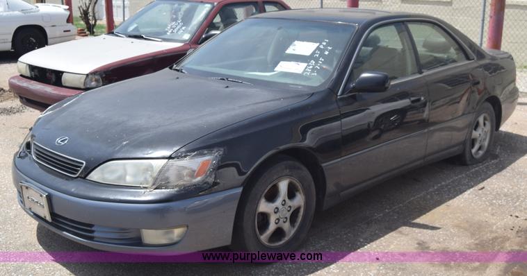 image for item J6695 1998 Lexus ES300