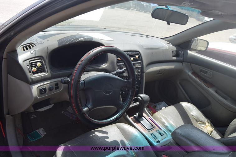 image for item J6695 1998 Lexus ES300