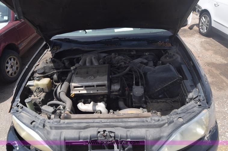 image for item J6695 1998 Lexus ES300