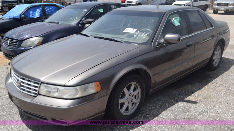 image for item J6696 2002 Cadillac Seville SLS