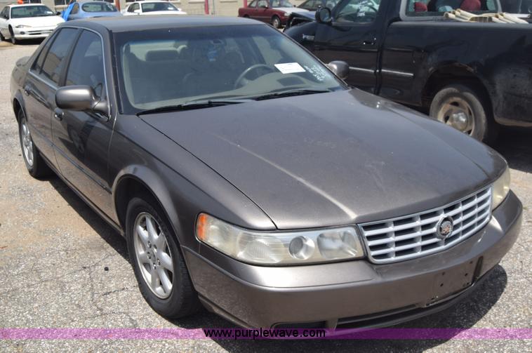image for item J6696 2002 Cadillac Seville SLS