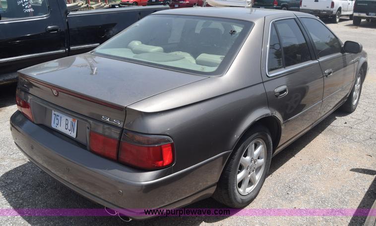 image for item J6696 2002 Cadillac Seville SLS