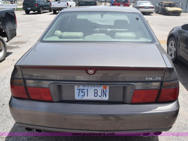 image for item J6696 2002 Cadillac Seville SLS