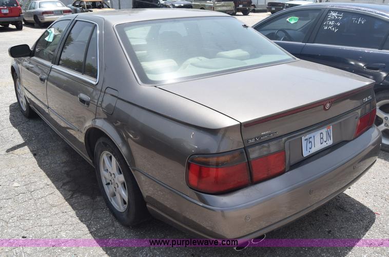 image for item J6696 2002 Cadillac Seville SLS