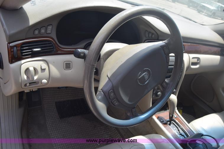 image for item J6696 2002 Cadillac Seville SLS