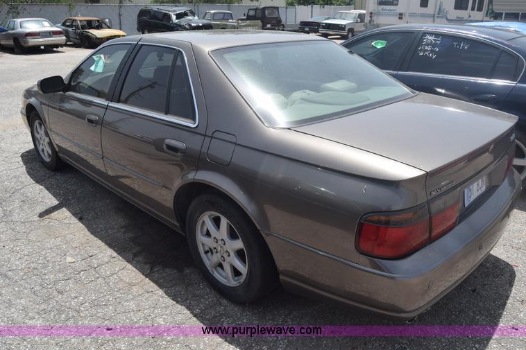 image for item J6696 2002 Cadillac Seville SLS