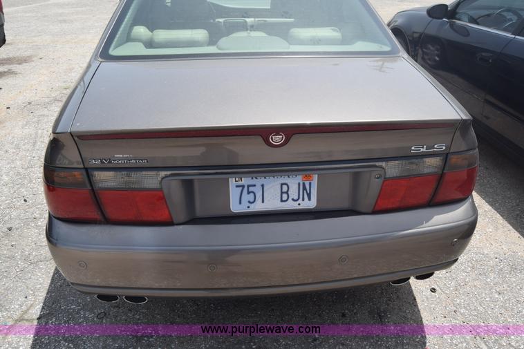 image for item J6696 2002 Cadillac Seville SLS