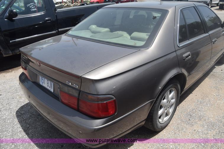 image for item J6696 2002 Cadillac Seville SLS