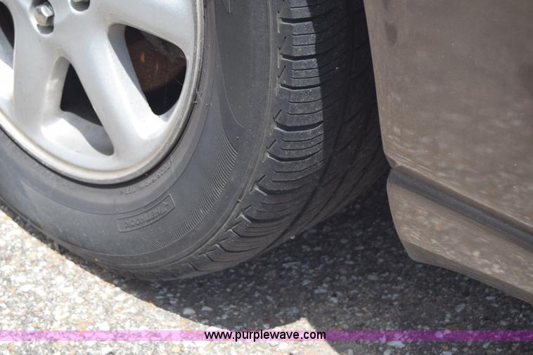 image for item J6696 2002 Cadillac Seville SLS