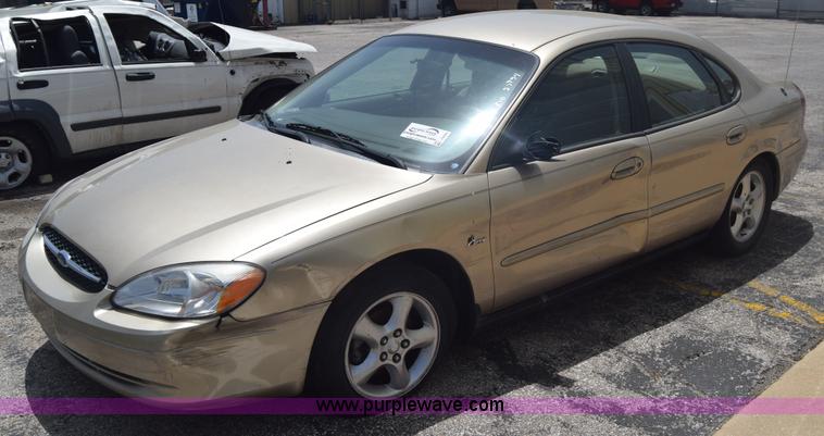 image for item J6699 2000 Ford Taurus SE