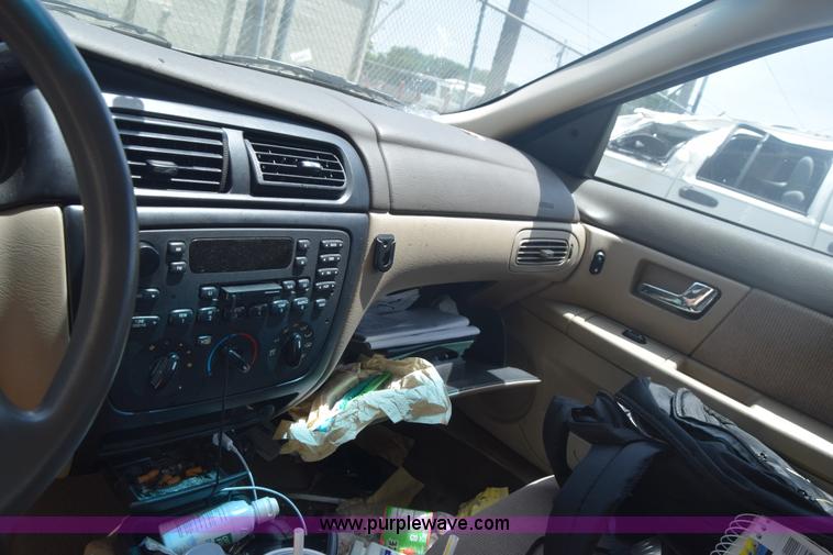 image for item J6699 2000 Ford Taurus SE