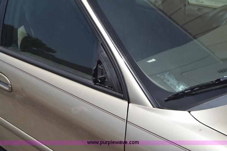 image for item J6699 2000 Ford Taurus SE